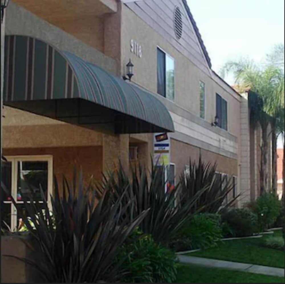 Rivera Inn & Suites Motel Pico Rivera Bagian luar foto