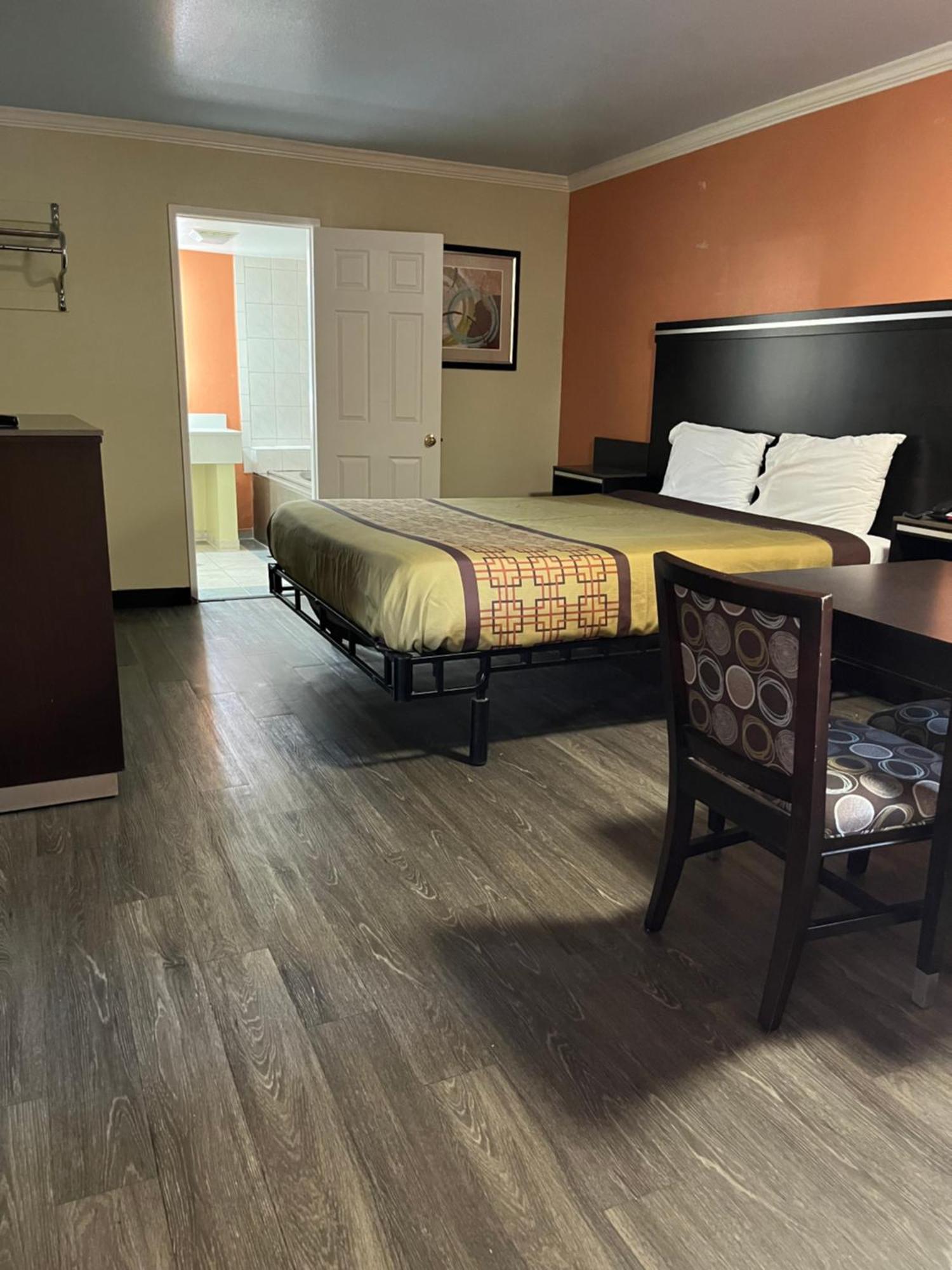 Rivera Inn & Suites Motel Pico Rivera Bagian luar foto
