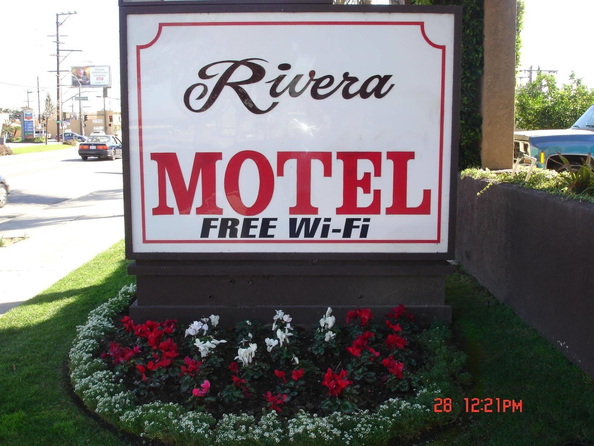 Rivera Inn & Suites Motel Pico Rivera Bagian luar foto